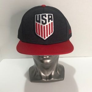 New Era USA 9Fifty SnapBack Hat